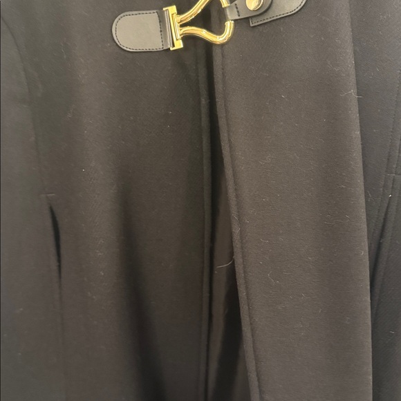 Zara Women's Black Cape Coat with Gold Accent - Picture 6 of 6